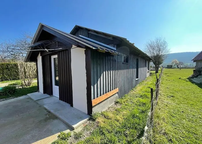 Petite Maison Chaleureuse Des Boucles De La Seine
